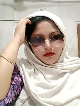 Nusrat-N's Webcam Show