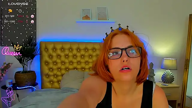 DellaRows live XXX chat