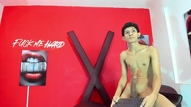 TWINKS_BOYSX Webcam show