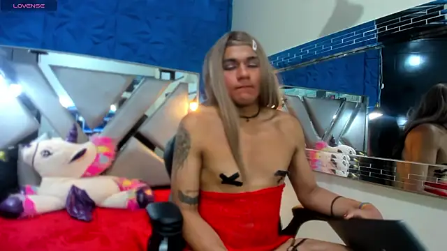 Karina_Cutee's Webcam Show