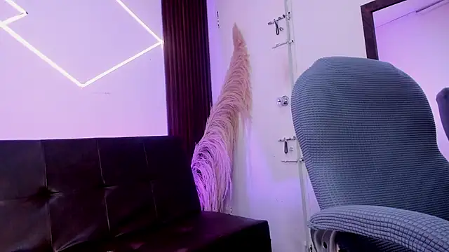 TaniaEyes live XXX chat
