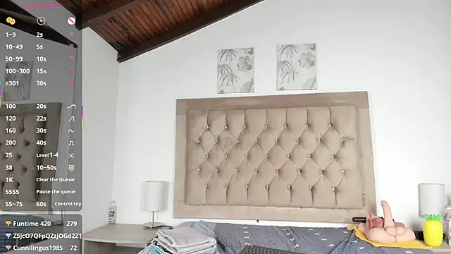 erika_222 élő XXX-chatje