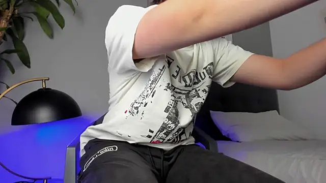Вебкам-шоу LucasMoraless