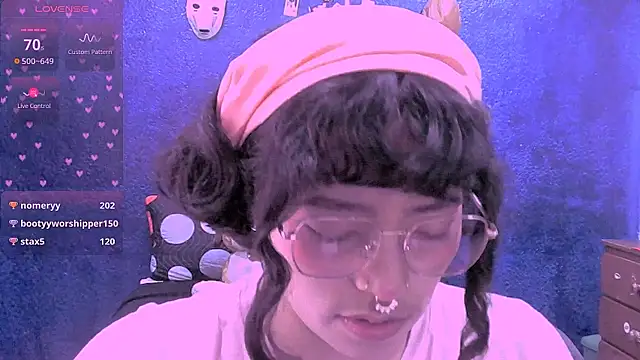 NinaYellow live XXX chat