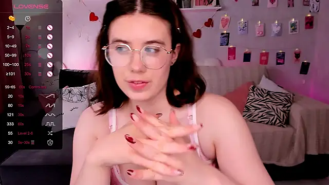BellaCaressn Live XXX chat