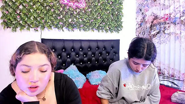 Sembang XXX Secara Langsung valeria_and_zoe