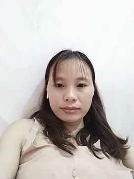 -Natina- Pertunjukan Webcam