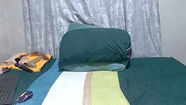 MatureBootyBabe4UxxのライブXXXチャット