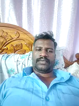 Chat XXX en directo de Paramkeerthi