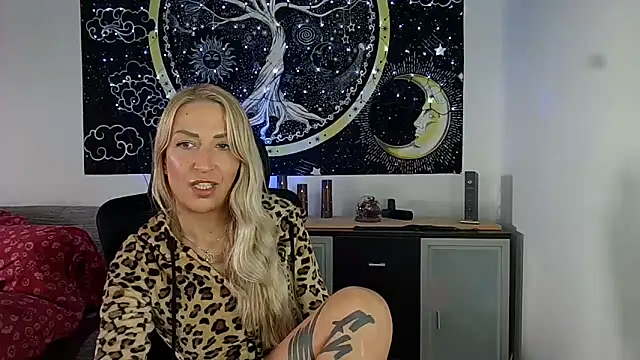 -Jeany- Show in webcam