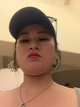Yolanda9 现场XXX聊天