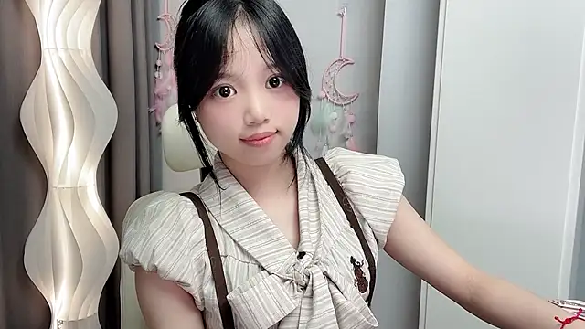 XXX chat uživo modela Yanys521