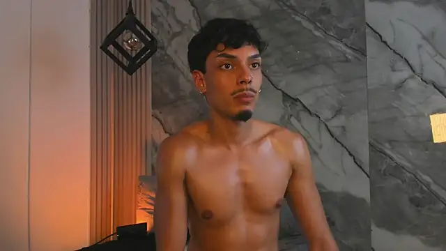 AlexLaurent – Naživo XXX chat