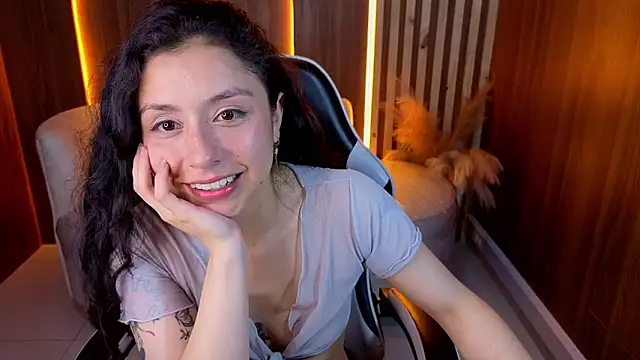 Chat +18 de Hadda_Crazy_Tx_ ao vivo
