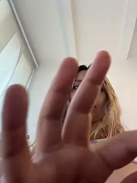 amanda-medrano1のライブXXXチャット