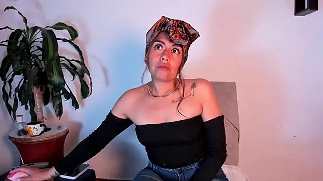 im_amber Adlı Modelin Canlı XXX Sohbeti