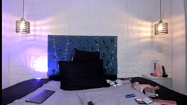 samantha_foxyy's Live XXX Chat