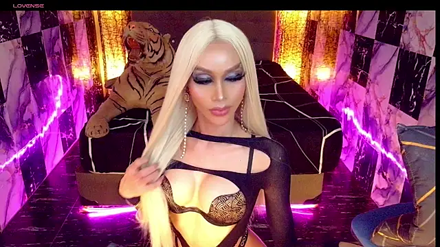SeductiveSamanthaTSのウェブカメラショー