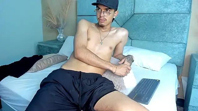TysonRiggs Show Webcam