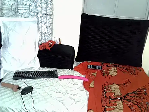 haithamtitan Show Webcam