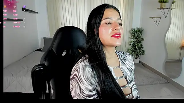 Miin_yuna Adlı Modelin Canlı XXX Sohbeti
