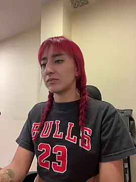 JuliethaDemon_ Chat XXX in diretta