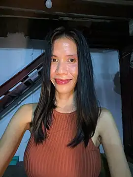 LoveRUBY143 Adlı Modelin Canlı XXX Sohbeti