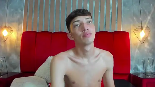 MichaelVasquex Show in webcam