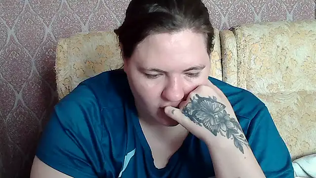 ElviraOreilllyX Chat XXX live
