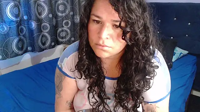 ANGELIQUE_KLANE's Live XXX Chat