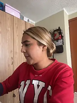 Chat +18 de Miabonnett_ ao vivo