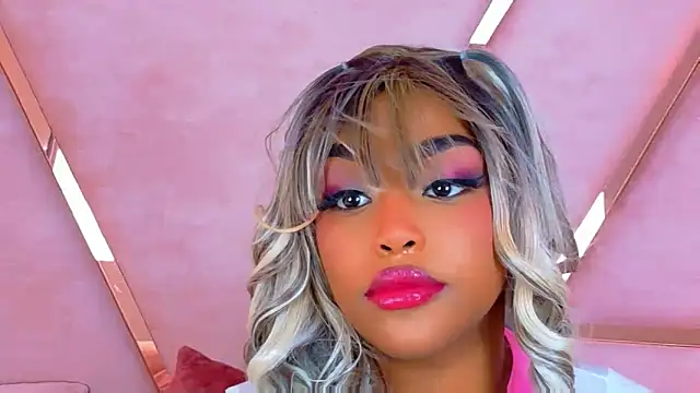 TiannahGlow Live XXX-Chat