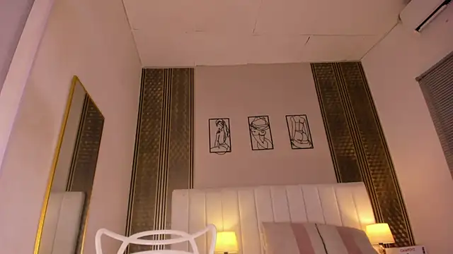 zoe_sky_'s Live XXX Chat
