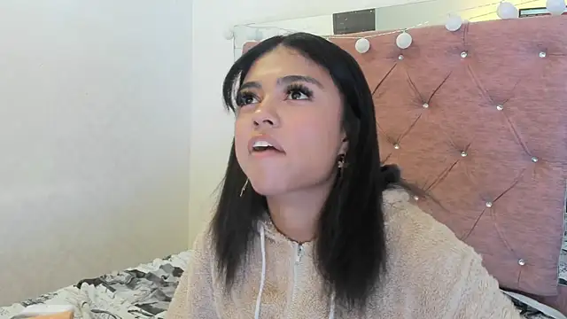 Czat XXX na żywo – Alaia2