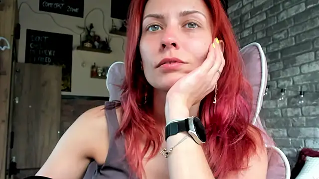 karo123421's Live XXX Chat