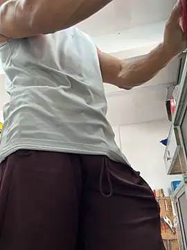 Paul22cm-のライブXXXチャット