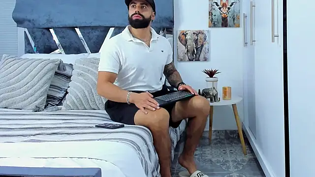 Zack_Froone's Live XXX Chat
