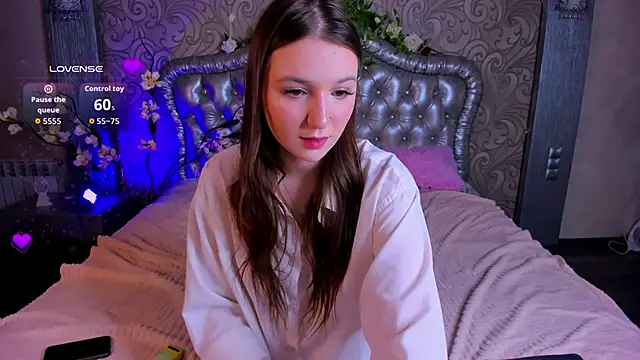 Raven_Crowe Live XXX Chat