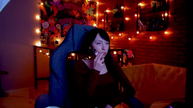 SeraphineSparda Chat XXX in diretta