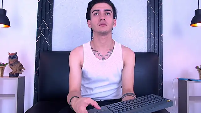 Feiccer_Castquer live XXX chat