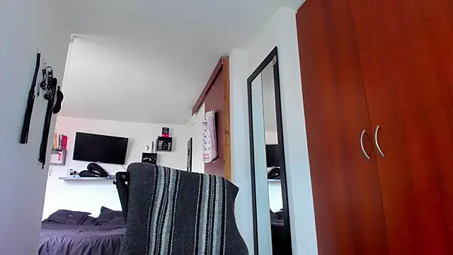 _John_Boy_ Show in webcam