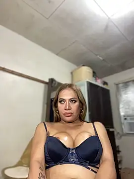 HugeKatarinaTS ওয়েবক্যাম শো
