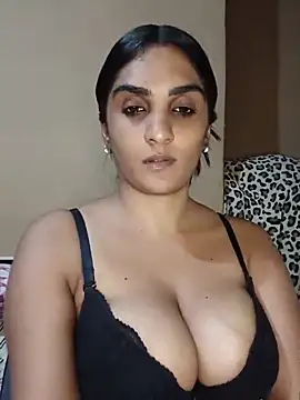 Eroticindian07 Chat XXX in diretta