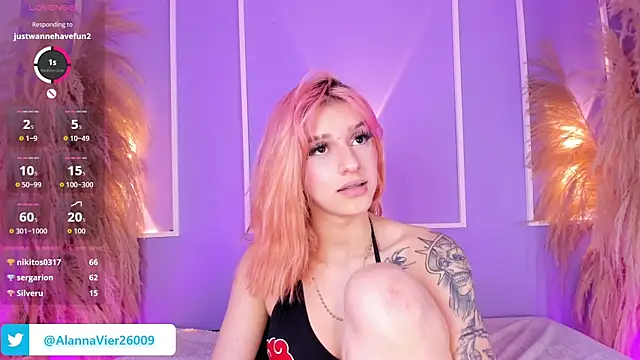 XXX chat uživo modela AlannaViera