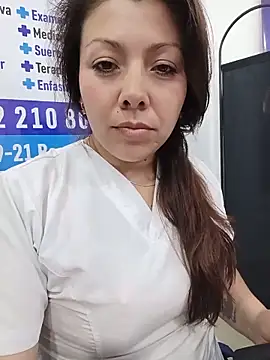 SARA_21- Live XXX Chat