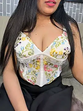 Chat XXX en directo de escape_with_me