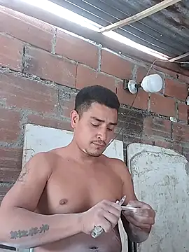hoteder Adlı Modelin Canlı XXX Sohbeti
