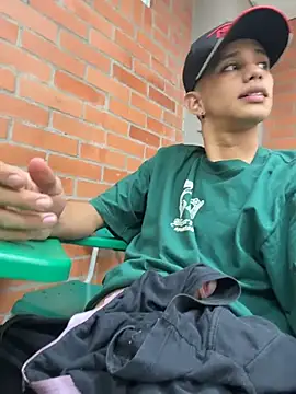 HarryGaze élő XXX-chatje