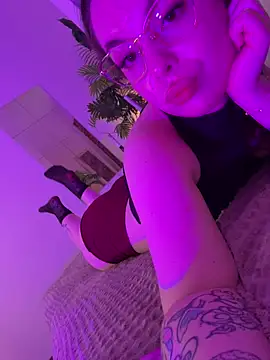 Živý XXX chat AmeliaRenaissance