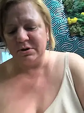 jusichka Chat XXX in diretta